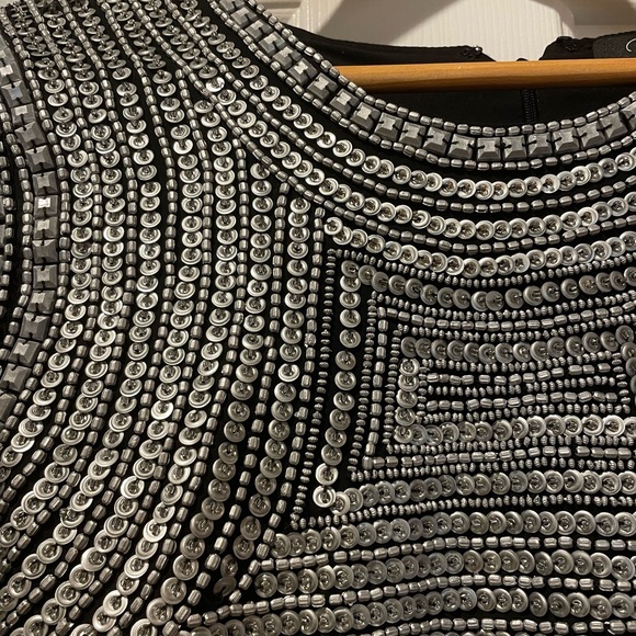 Gorgeous sequined and beaded dress. This is a show stopper. - Picture 3 of 5